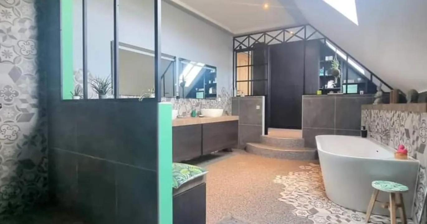 De Luxe Avec Piscine Et Jacuzzi Xxl Dourlers