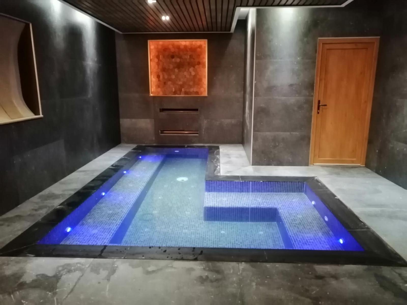 De Luxe Avec Piscine Et Jacuzzi Xxl Villa Dourlers